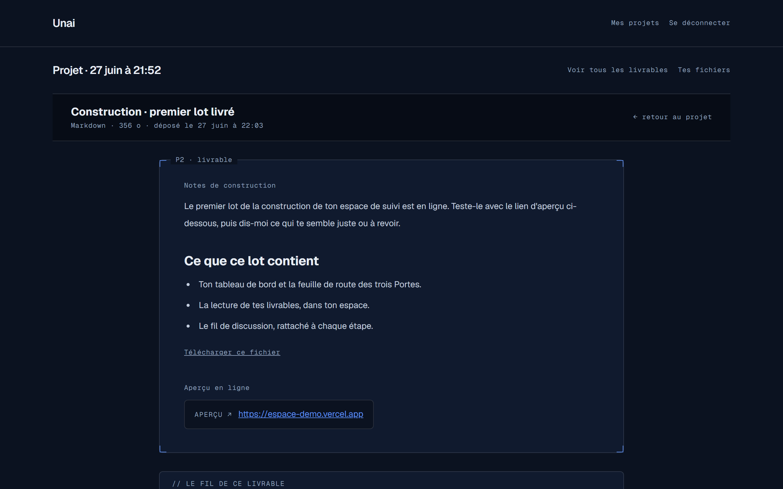Livrable de construction : la section README du livrable dans le lecteur, plus un lien externe « aperçu ↗ » vers la version en ligne à tester.